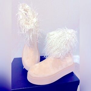 PrettyLittleThing Cream Faux Suede Fur Boots​